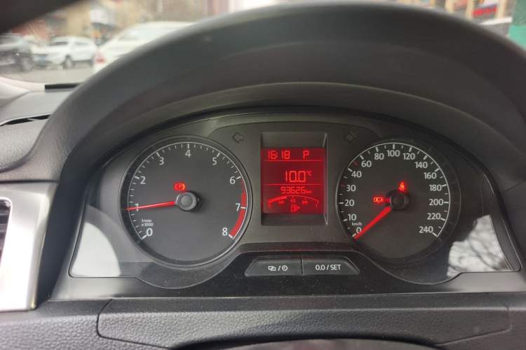 Used Volkswagen Santana 2015 1.6L Automatic Fashion Edition Instrument Cluster