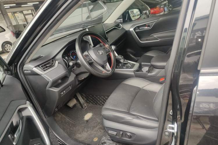 Used Toyota Wildlander 2021 Dual-Motor 2.5L E-CVT Four-Wheel Drive Luxury Edition Left Front Seat