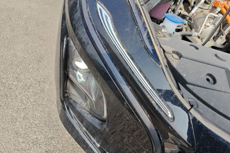 Used Hongqi E-QM5 2023 Revised Version Basic Travel Edition Right Front Headlight