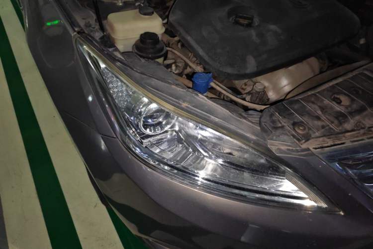 Used CHANGAN Eado 2015 1.6L Manual Luxury Model China IV Standard Right Front Headlight