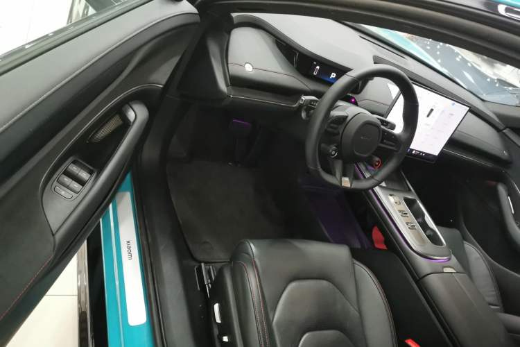 Used Xiaomi Auto SU7 2024 Rear-Drive Long-Range Intelligent Driving Version