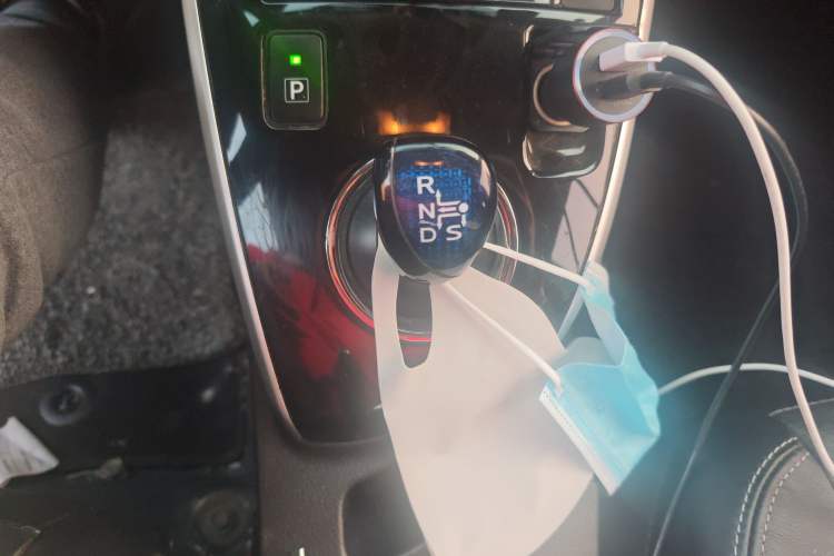 Used Toyota Corolla 2016 Dual-Engine 1.8L E-CVT Elite Edition