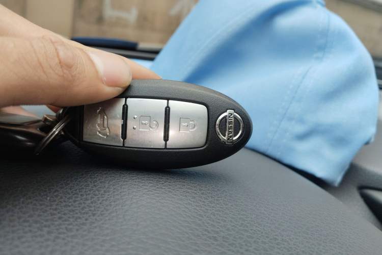 Used Nissan Qashqai 2017 2.0L CVT Luxury Edition China V Standard Vehicle Key