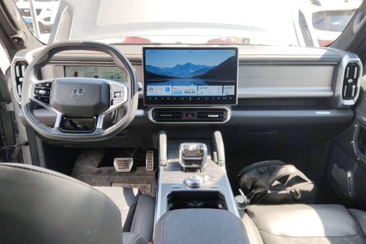 Used JETOUR Shanhai Traveler C-DM 2024 C-DM 208KM Mountain & Wilderness Edition Center Console