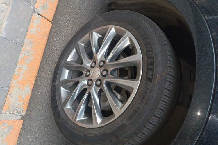 Used Buick Enclave 2020 28T Two-Wheel Drive Prestige Version