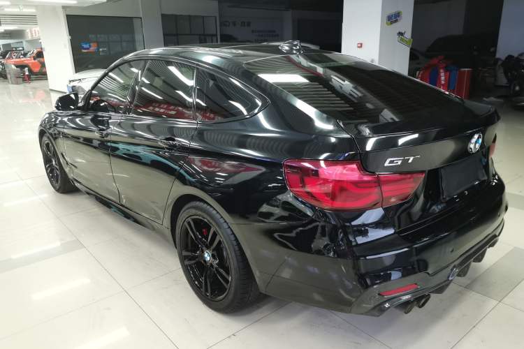 Used BMW 3 Series GT 2019 320i M Sport Package
