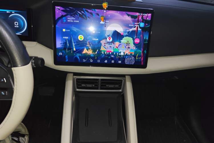 Used BYD Yuan UP 2024 401KM Leading Edition Audio And AC Panel