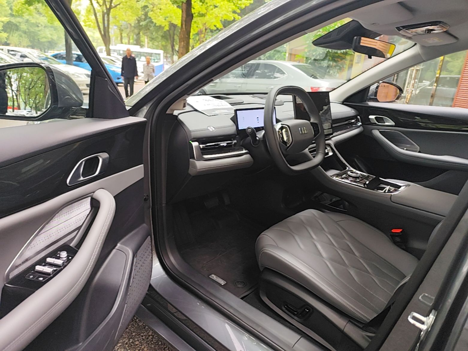 Geely Galaxy A7 2025 Model EM-i 150km Exploration+ Edition — снимка 18