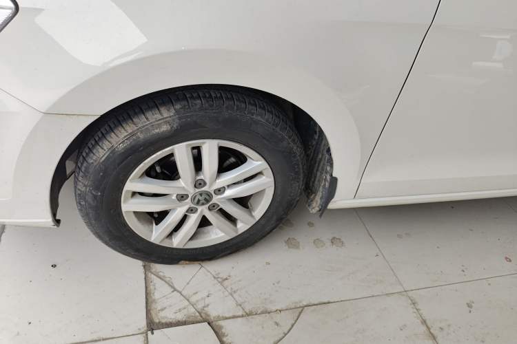 Used Volkswagen Jetta 2017 1.5L Manual Fashion Edition