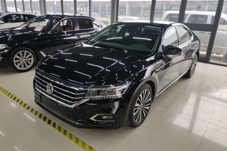 Used Volkswagen Passat 2019 330TSI Luxury Edition China VI Standard
