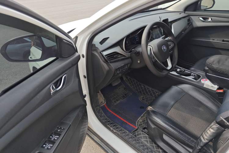 Used Changan Eado New Energy 2022 EV460 Smart Ride-Hailing Edition – Lithium Iron Phosphate