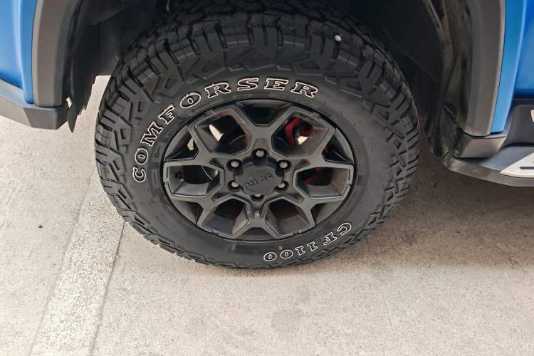 Used BAIC Off-Road BJ40 2021 2.0D Automatic Four-Wheel Drive Blade Hero Edition Adventurer Type Left Front Wheel Hub