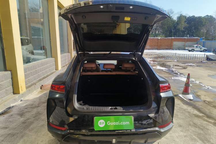 Used BYD Song L EV 2025 662 km Advanced Intelligent Driving Version
