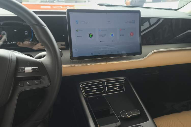 Used BYD Song Pro New Energy 2025 Second-Generation DM-i 75KM Leading Edition Audio And AC Panel