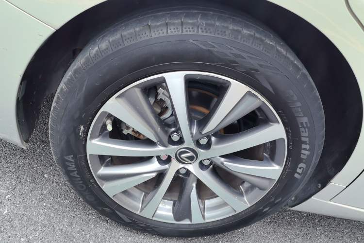 Used Lexus ES 2020 200 Excellence Edition
