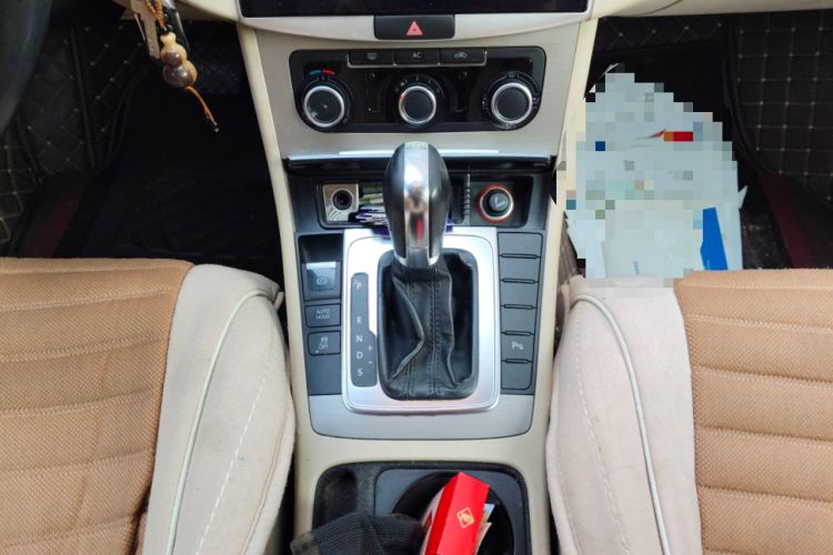 Used Volkswagen Magotan 2012 Revised Version 1.8TSI Leading Edition Gear Lever