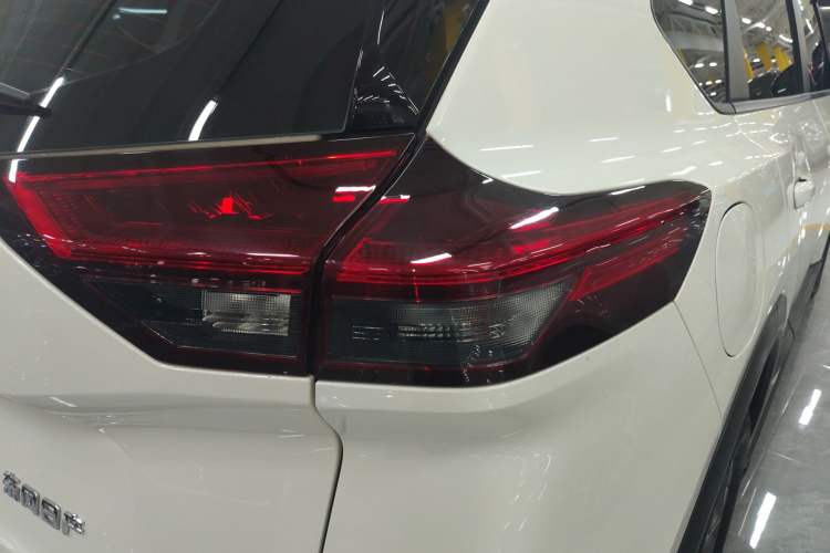 Used Nissan X-Trail 2022 VC-Turbo 300 CVT 2WD Star & Moon Limited Edition Right Rear Taillight