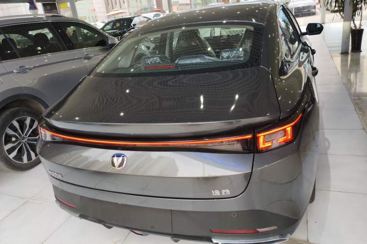 Used CHANGAN Eado 2025 Blue Whale 1.5T 500Bar Prestige Model