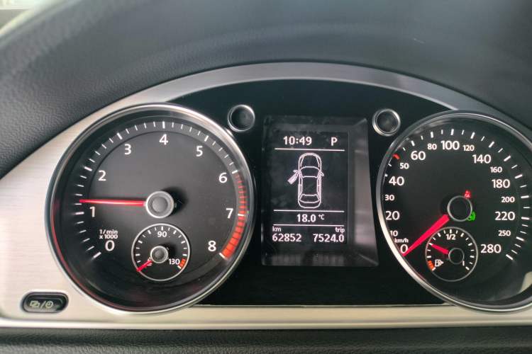 Used Volkswagen FAW-Volkswagen CC 2016 1.8TSI Prestige Model Instrument Cluster