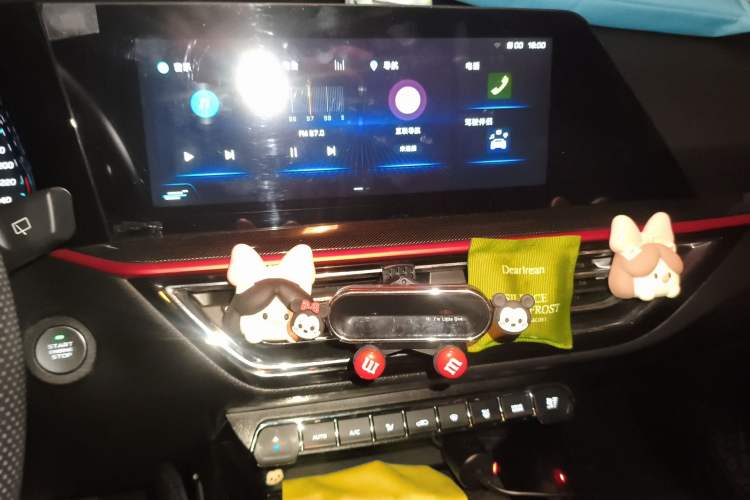 Used CHANGAN OSHAN X5 2021 Revised Version 1.5T DCT Luxury Edition Audio And AC Panel