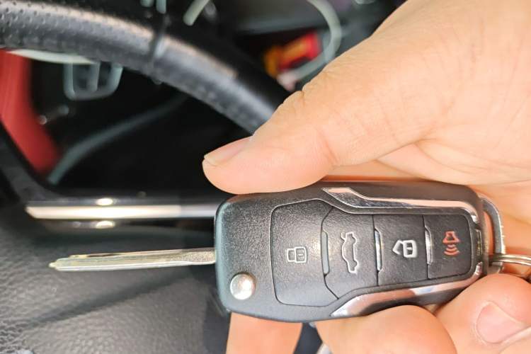 Used Haval H1 2015 1.5L AMT Luxury Model
