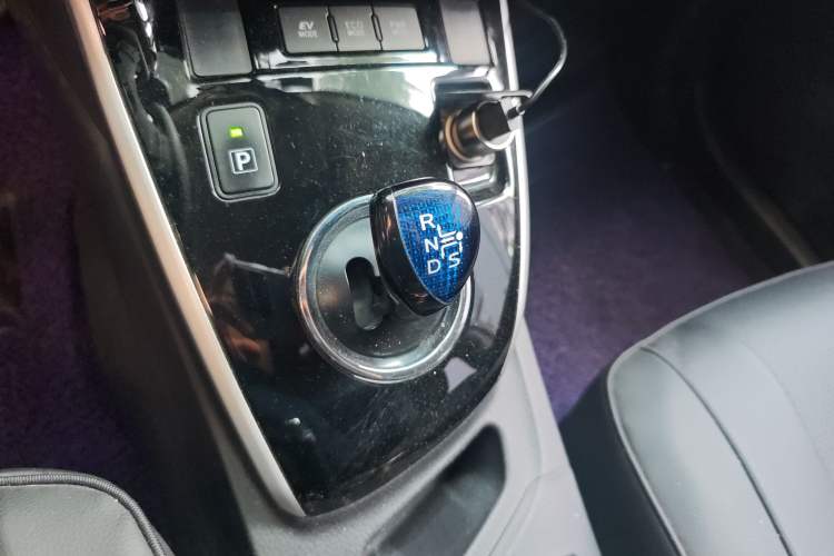 Used Toyota Corolla 2017 Revised Dual-Engine 1.8L E-CVT Leading Edition