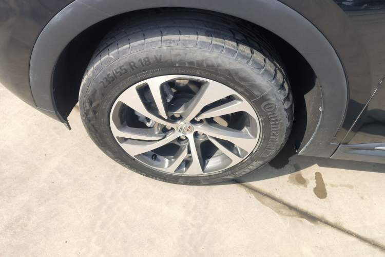 Used Buick Envision 2023 Encore S 552T Two-Wheel Drive Luxury Model