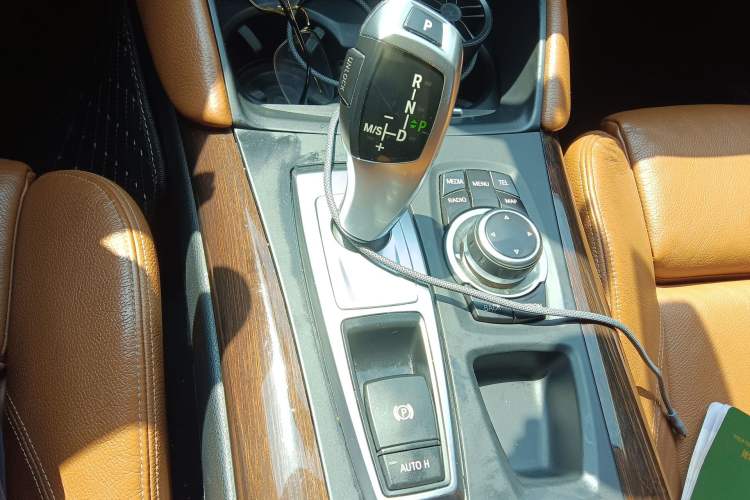 Used BMW X6 2012 xDrive35i
