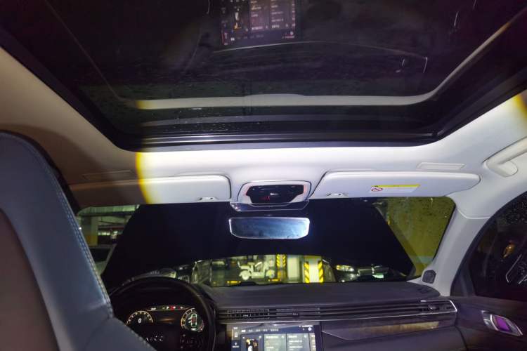 Used Lynk & Co 05 2022 2.0T Two-Wheel Drive Shine Halo
