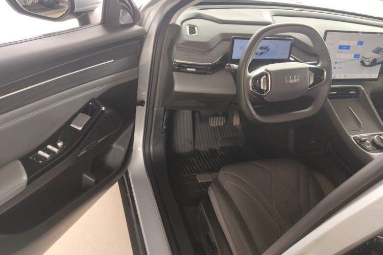 Used Geely Galaxy L6 2025 EM-i 140km Starship Edition Driver Seat