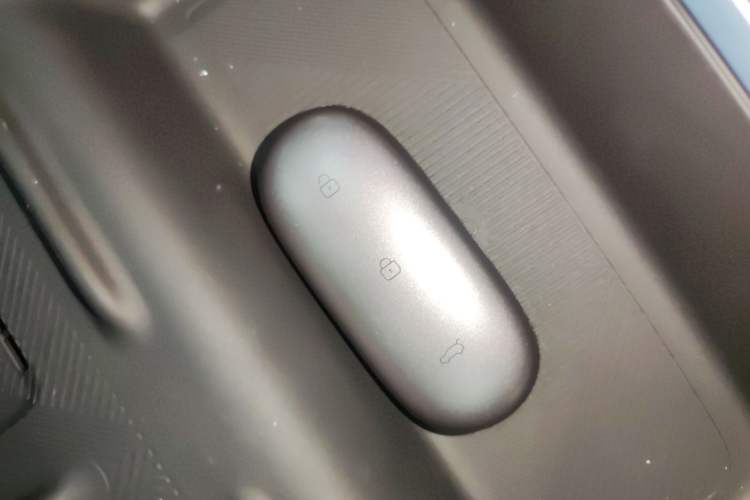 Used Li Auto L9 2025 Ultra Smart Refreshed Edition
