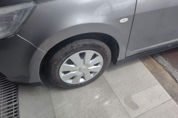 Used Venucia D50 2013 1.6L Automatic Fashion Edition