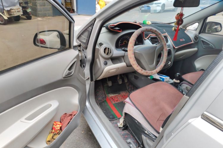 Used Chevrolet Sail 2013 Sedan 1.2L Manual Fashionable Happiness Edition
