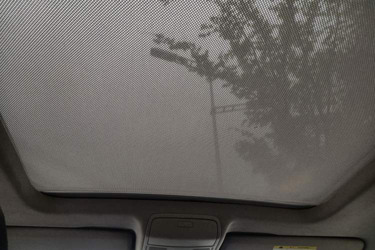 Used Volkswagen Tiguan 2016 300TSI Automatic Two-Wheel Drive Luxury Edition Headliner