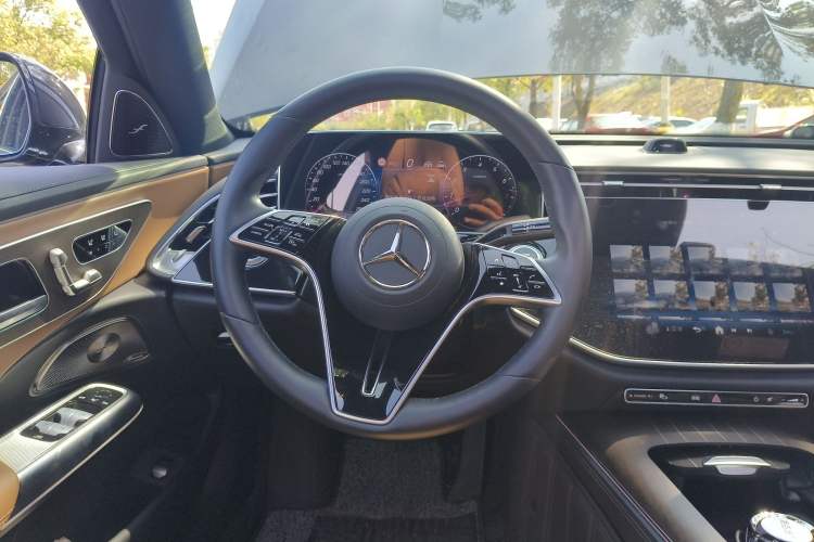 Used Mercedes-Benz E-Class 2024 E 300 L Luxury Model
