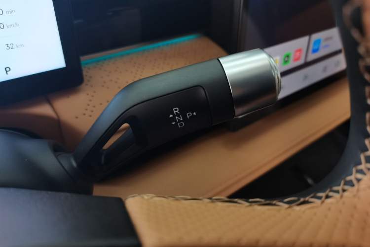 Used Geely Galaxy 8 2025 130km EM-i Prestige Edition Gear Lever