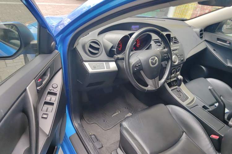 Used Mazda Mazda 3 2010 Hatchback 2.0 Automatic Luxury Model