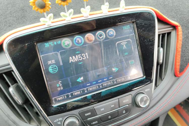 Used Chevrolet Monza 2019 RS 330T Automatic Comfort Edition China VI Standard Audio And AC Panel