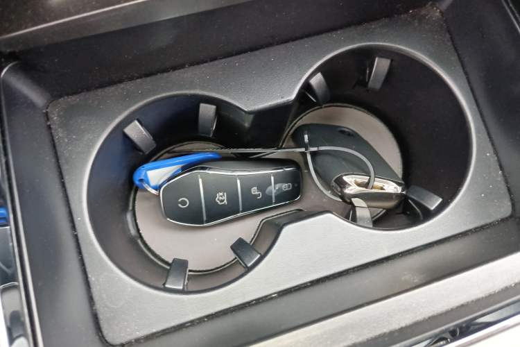 Used BYD Tang New Energy 2022 EV 635 km All-Wheel-Drive Flagship Model
