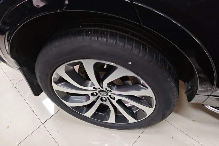 Used Land Rover Discovery Sport 2020 249 PS R-Dynamic Performance Edition
