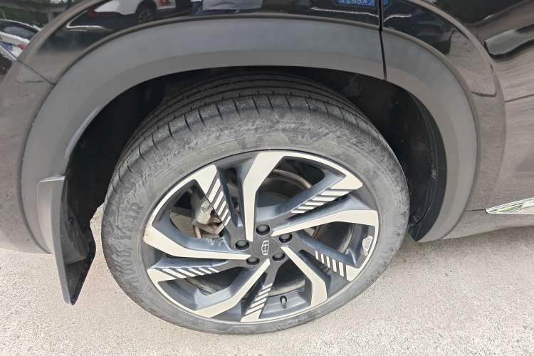 Used Geely Auto Monjaro L 2023 2.0TD High-Power Automatic Two-Wheel Drive Flagship Version Right Rear Wheel Hub