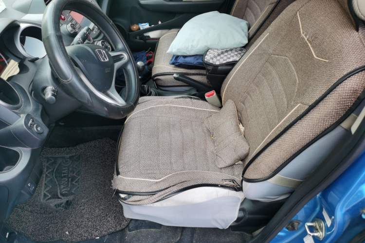 Used Honda Fit 2011 1.5L manual luxury version Left Front Seat