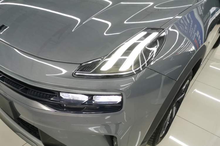 Used Lynk & Co 06 EM-P 2022 PHEV 84 km Range Pro Version Left Front Headlight