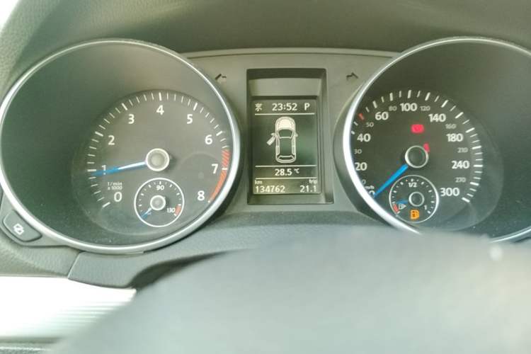 Used Volkswagen Golf 2011 2.0 TSI R
