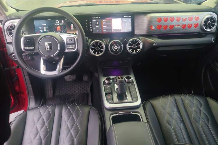 Used Tank 300 2021 Off-Road Edition 2.0T Challenger Center Console