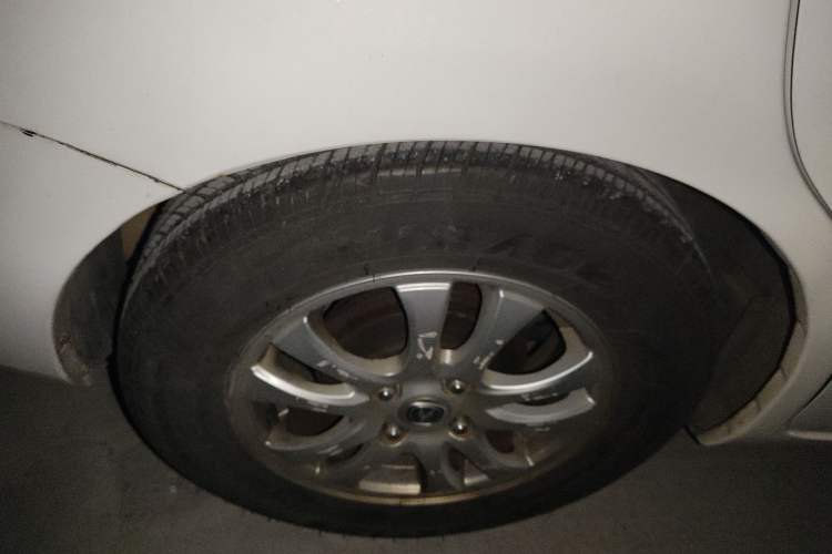 Used Changan Alsvin V3 2012 1.3L Manual Comfort Version China IV Standard
