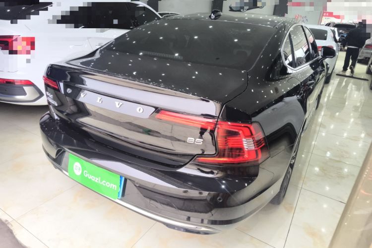 Used Volvo S90 2023 B5 Luxury Smart Edition
