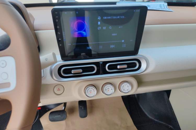 Used Wuling Hongguang MINIEV 2024 3rd Generation 215km Youth Edition
