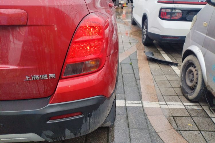 Used Chevrolet Trax 2014 1.4T Manual Two-Wheel Drive Comfort Model Exterior 3