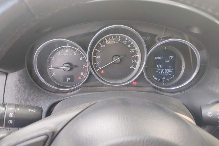 Used Mazda CX-5 2015 2.0L Automatic Two-Wheel Drive Urban Version
